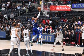 让年轻队员 让年轻队员